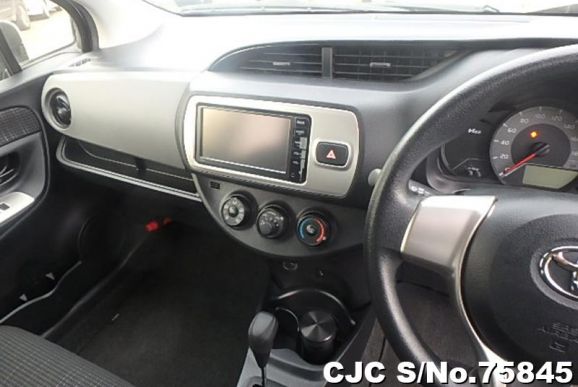 2015 Toyota Vitz White for sale | Stock No. 75845 | Japanese Used